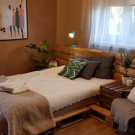 Apartament Delux Z Tarasem Homestay *